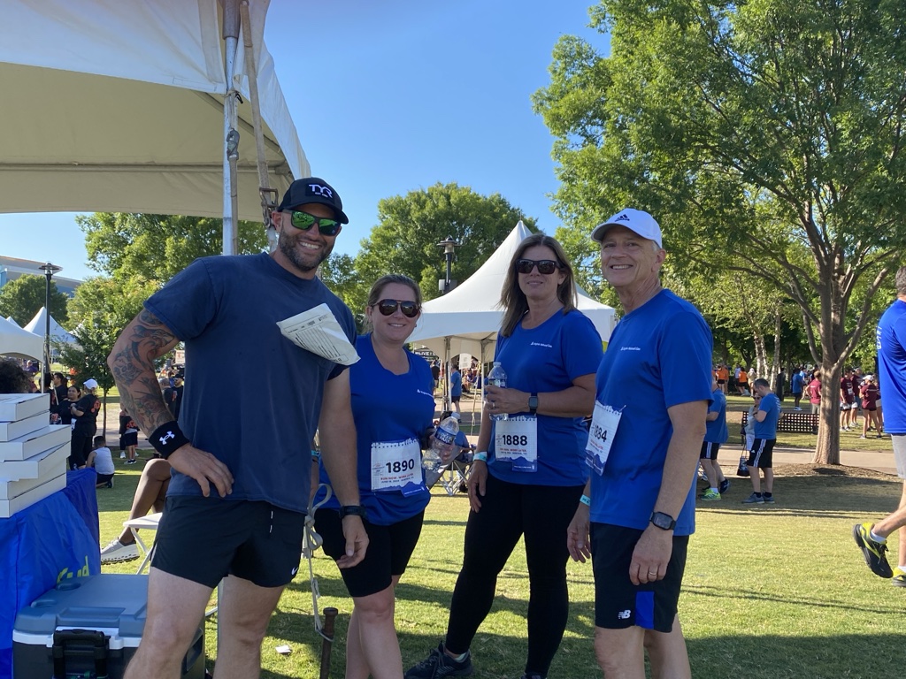  Virginia Natural Gas employees didn’t let the heat slow them down at the ADP Corporate 5K